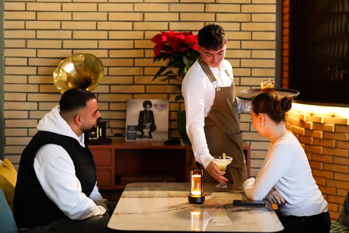 Table service at Blin Bistro